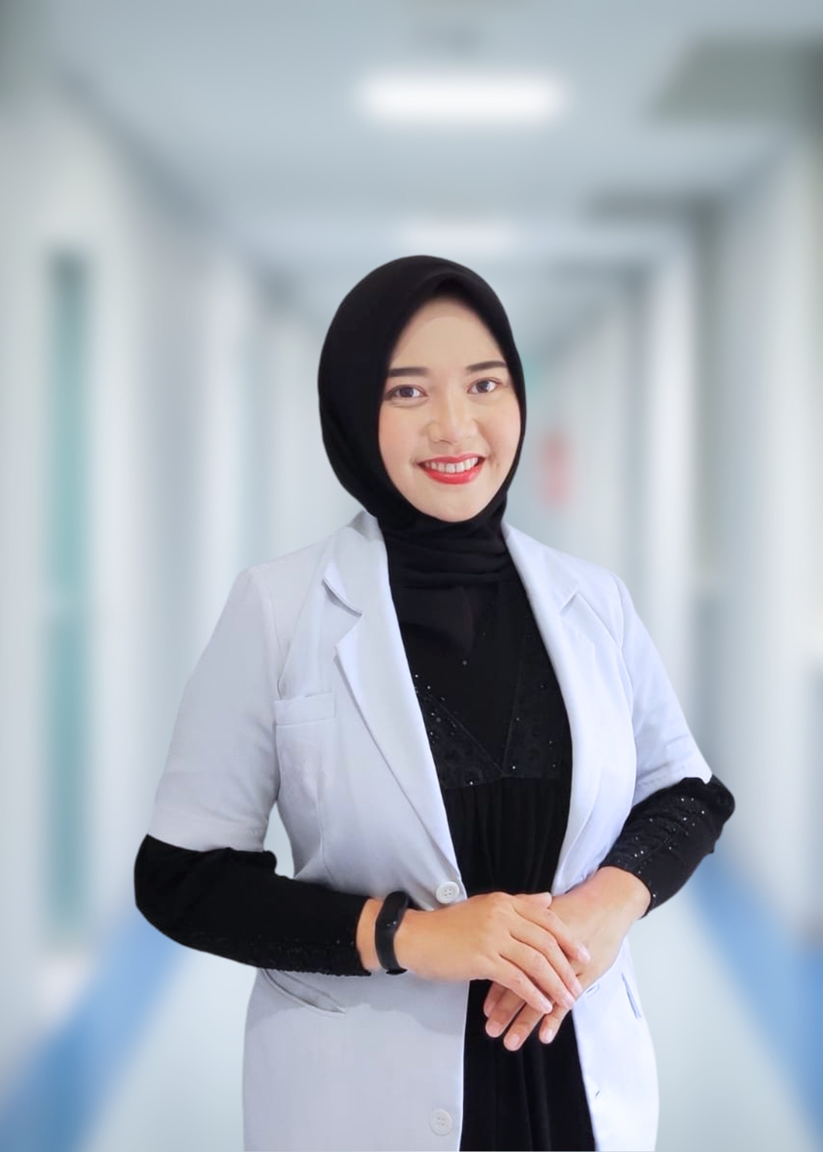 drg. Nur Hidayatul Hasanah, Sp.Pros